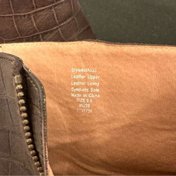 MADEWELL The Mira Side-Seam Ankle Boot in Croc Embossed Leather 9.5 Heel Bootie - Picture 14 of 15